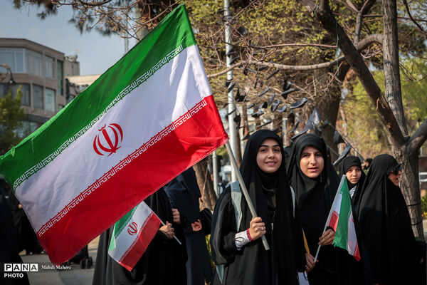تجمع بزرگ هم‌عهدی‌ نوجوانان با رهبری معظم انقلاب اسلامی
