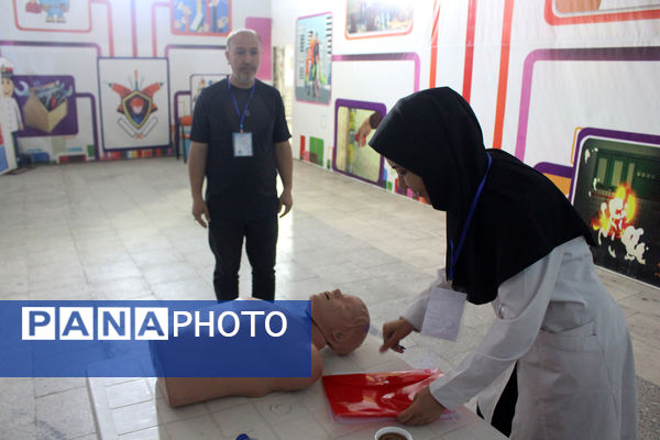 رقابت‌های مراقبین سلامت قم در بخش امداد و نجات