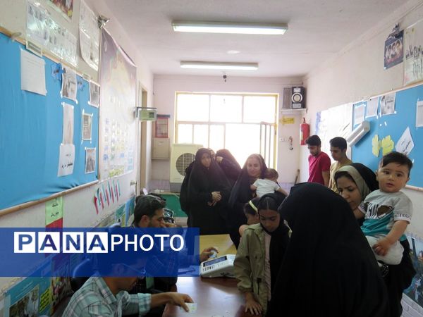 حضور پرشور مردم شهر درق در انتخابات چهاردهمین دوره ریاست‌جمهوری