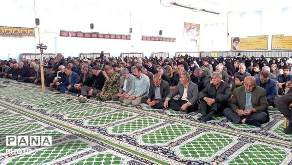 نماز عبادی و سیاسی در پاتاوه 