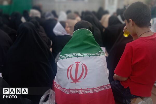 قرائت دعای عرفه با حضور عاشقان در امامزاده عمادالدین رباط‌کریم