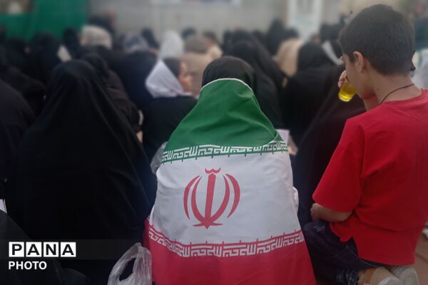 قرائت دعای عرفه با حضور عاشقان در امامزاده عمادالدین رباط‌کریم