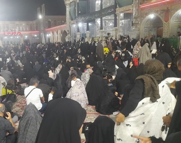 حرم حضرت معصومه(س) در شب شهادت برادر