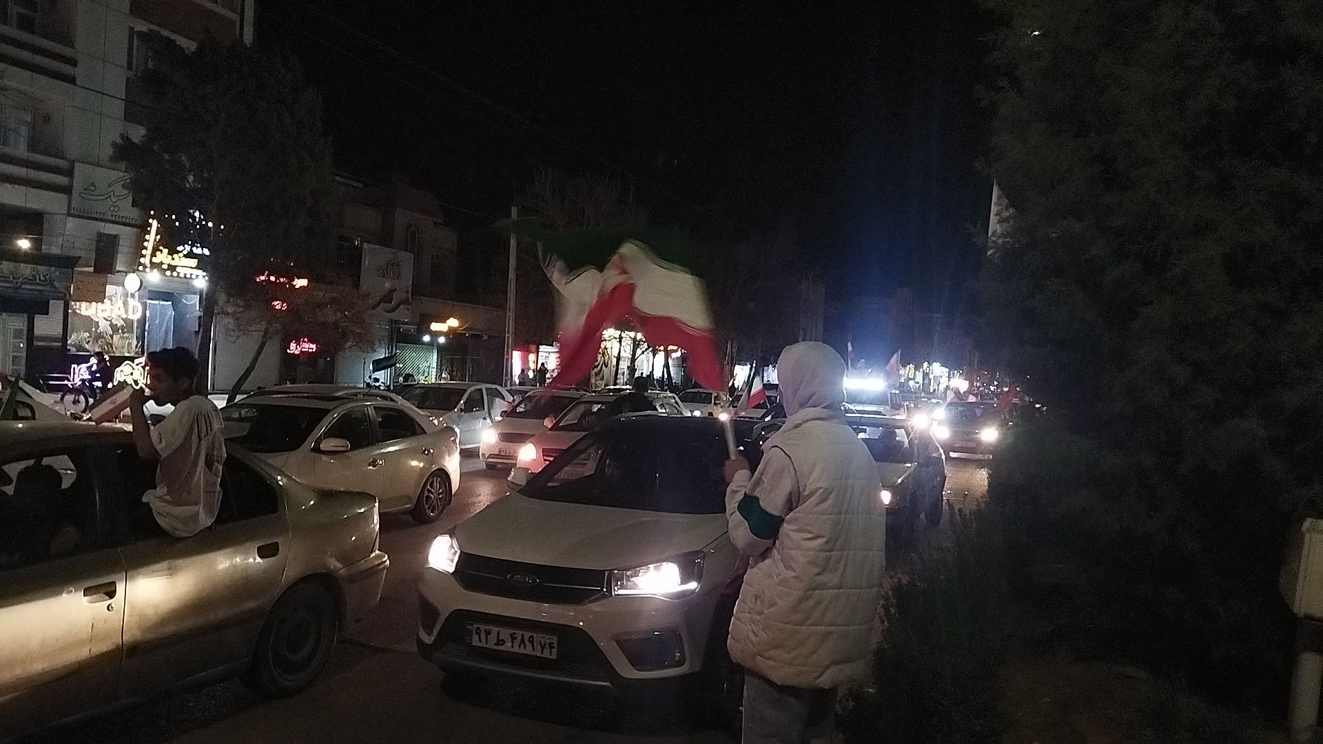 سی شب بلوار فضل میزبان رژه ماشینی شد 