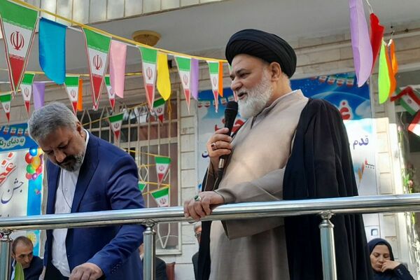 جشن شکفتن غنچه‌ ها، در دبستان مهرتابان بهارستان دو