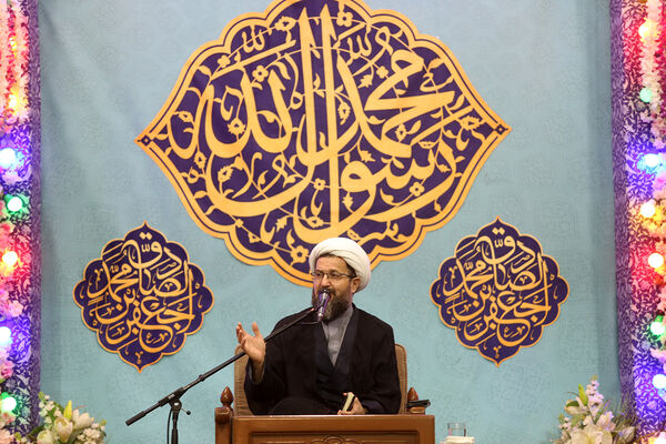 مراسم جشن میلاد پیامبر اکرم(ص) و امام جعفر صادق(ع) در حرم حضرت معصومه(س)