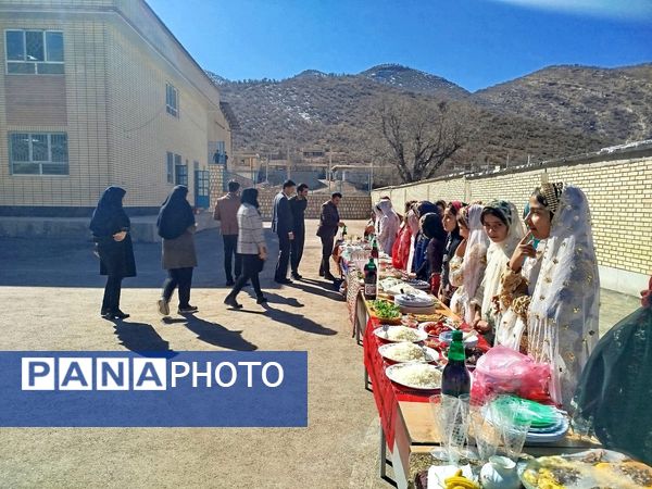 تقدیر از دانش‌آموزان آموزشگاه برکت شهرک مامور