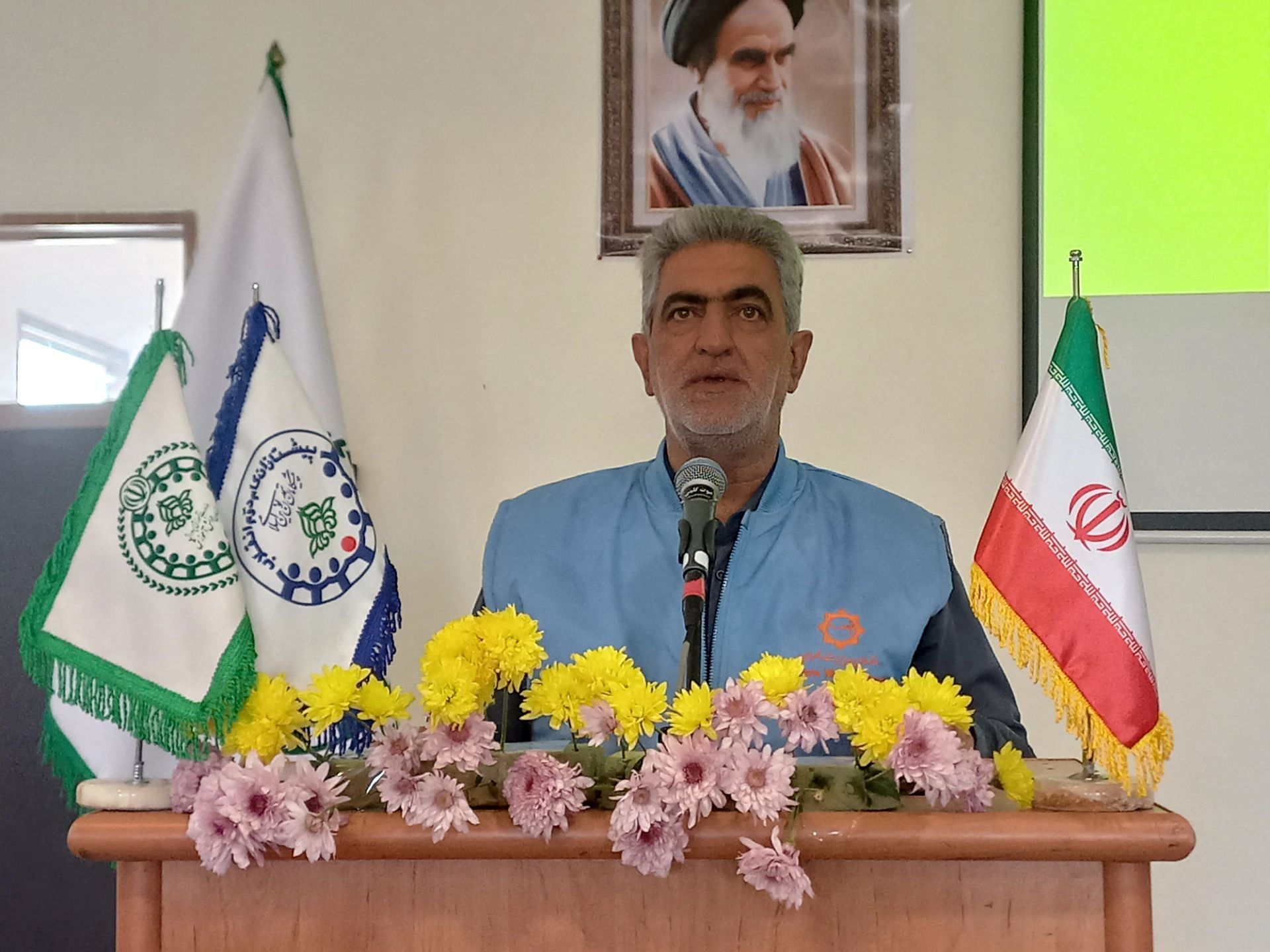 ضرورت برگزاری مانورهای آموزشی زلزله در راستای مقابله با حوادث طبیعی