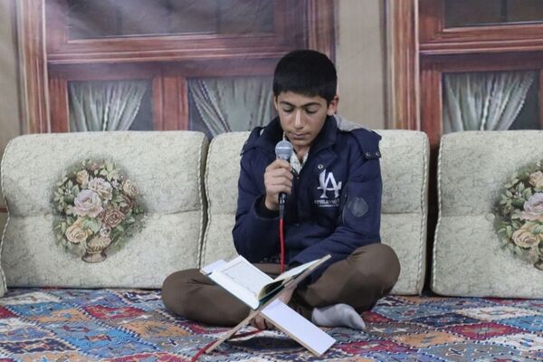 برگزاری باشکوه هشتمین محفل ویژه قرآنی «رواق» با محوریت ترویج جلسات خانگی قرآن کریم در شهرستان فلارد