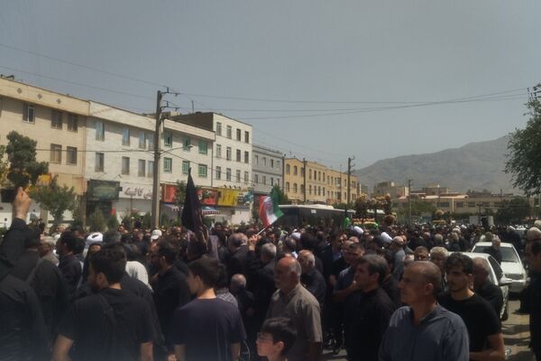 تشییع پیکر شهدای مدافع وطن در شهرک وحدت شهرستان فردیس