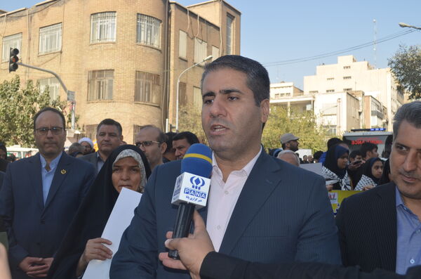 راهپیمائی باشکوه 13 آبان در تهران