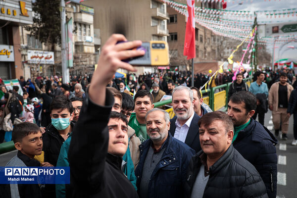 حضور وزیر آموزش و پرورش در راهپیمایی ۲۲ بهمن