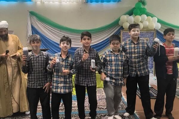 طنینِ نیایش در مدرسه