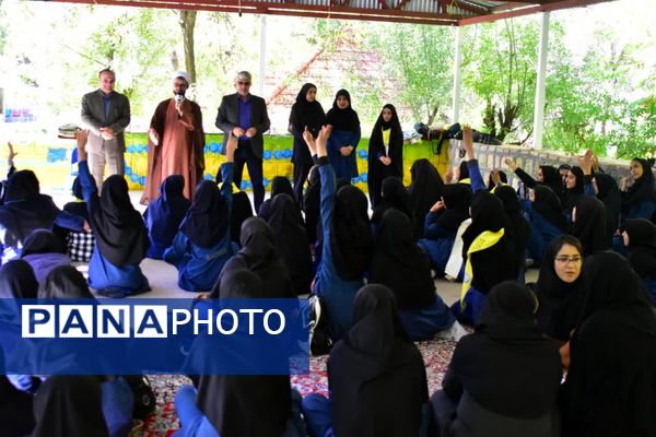 روز دوم اردوی طرح «تمشک» در شهرستان بویراحمد