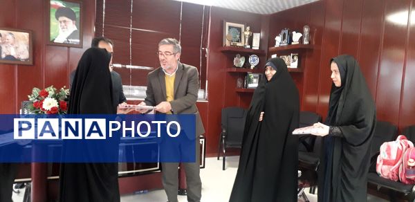 تقدیر از برگزیدگان طرح آموزش فن بیان، اجرا و سخنوری در شهرستان طرقبه شاندیز