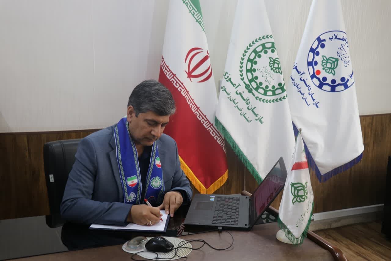 پیام تبریک مدیر سازمان دانش‌آموزی خراسان رضوی به مناسبت فرارسیدن روز معلم