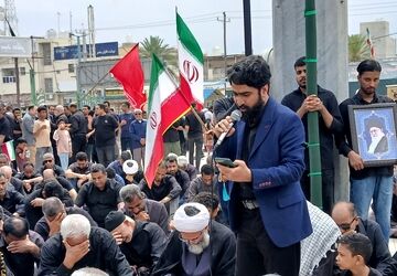 عزاداری سنتی مردم جزیره قشم در چهلمین روز شهادت رهبر انقلاب