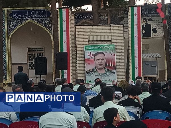 اولین سالگرد شهید محرم هادی میرآبادی بر سر مزارش برگزار شد  