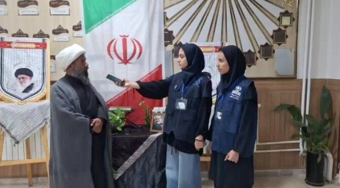 مدرسه علی افشارنژاد میزبان زائرین است که برای تشییع رهبر شهید آمده اند
