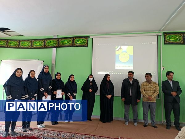 نواخته شدن زنگ هفته پژوهش در دماوند