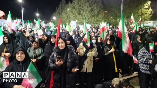 قرائت دعای توسل برای پیروزی رزمندگان جبهه مقاومت در موج سی و نهم حماسه شهرستان مارگون