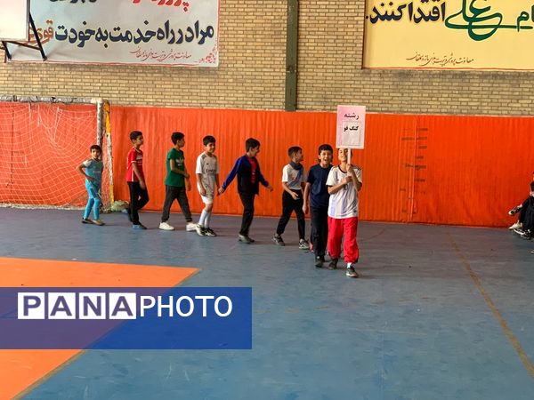 برگزاری فعالیت‌های ورزشی درون مدرسه‌ای در دبستان معلم آشخانه 