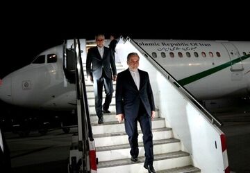 عراقچی راهی تهران شد