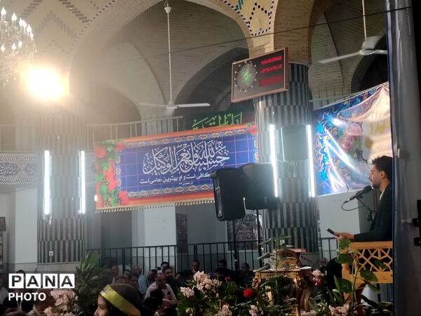 حسینیه صالح آباد میزبان جشن غدیرخم 
