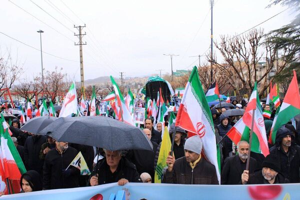 حضور حماسی مردم شهرستان پردیس در راهپیمایی روز قدس با وجود بارندگی