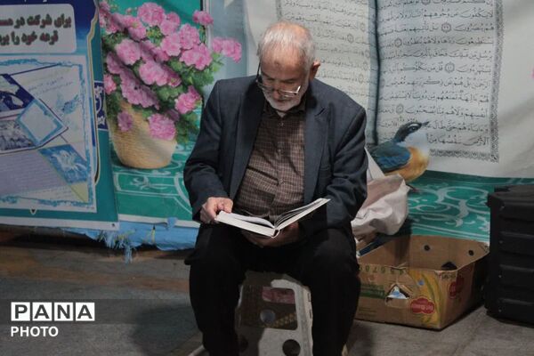 فعالیت غرفه‌های متنوع در موکب آستان مقدس چهل اختران قم