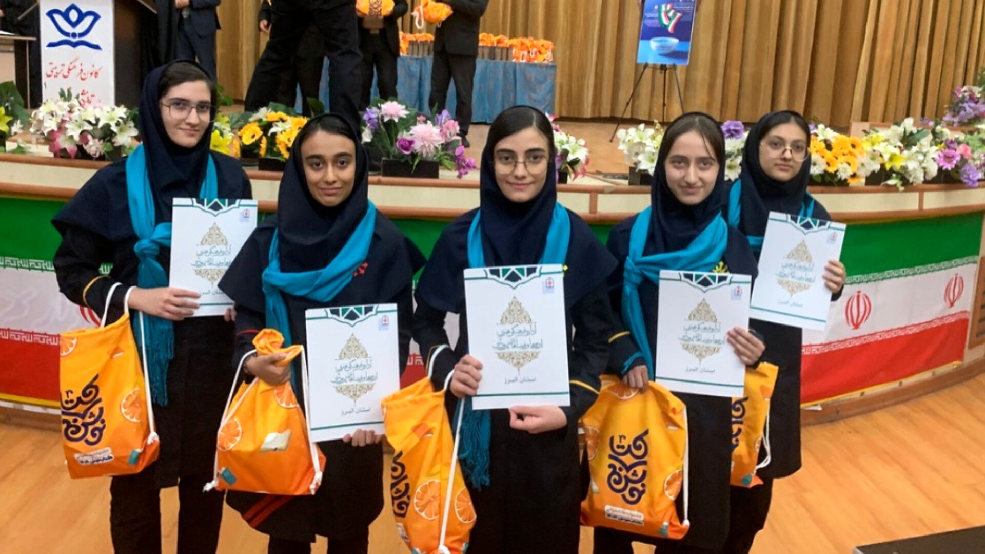 در طول مسیر جشنواره کتابنوش، آموختیم و رشد کردیم 