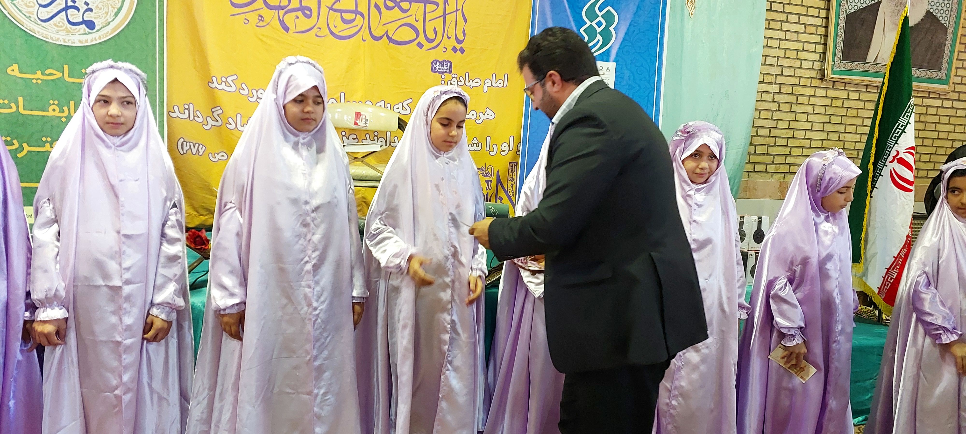 اختتامیه مسابقات قرآن، عترت و نماز دانش‌آموزی در جلگه‌رخ 