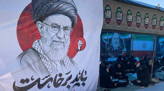 ایران یکپارچه عزادار؛ جلوه‌ای از وداع در مسیر مشهد