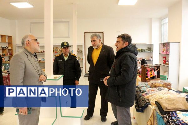 افتتاح نمایشگاه ویژه شب یلدا در فیروزکوه