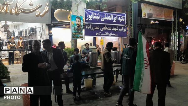 فعالیت موکب مردمی مصطفی صدر زاده در پنجاه و هشتمین شب از اجتماعات مردمی 