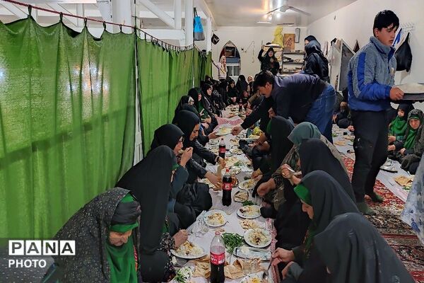 ضیافت افطاری همراه با نماز جماعت مغرب و عشاء در مسجد جامع شهر بار 