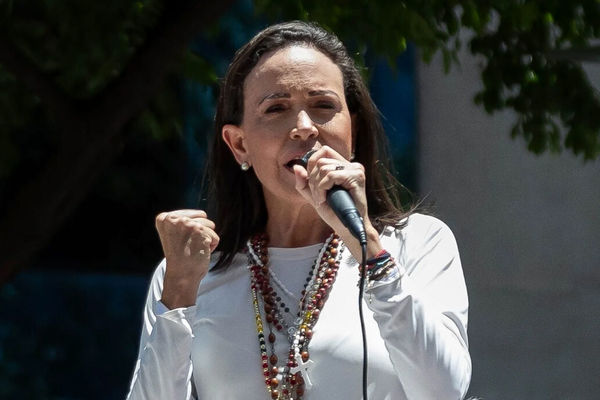 رهبر اپوزیسیون ونزوئلا: آماده‌ایم قدرت را به دست بگیریم