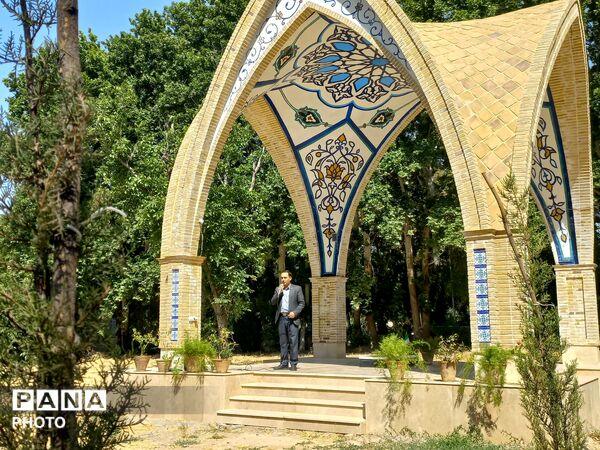 تجلیل ستاد نماز جمعه نیشابور از دانش آموزان فعال نماز