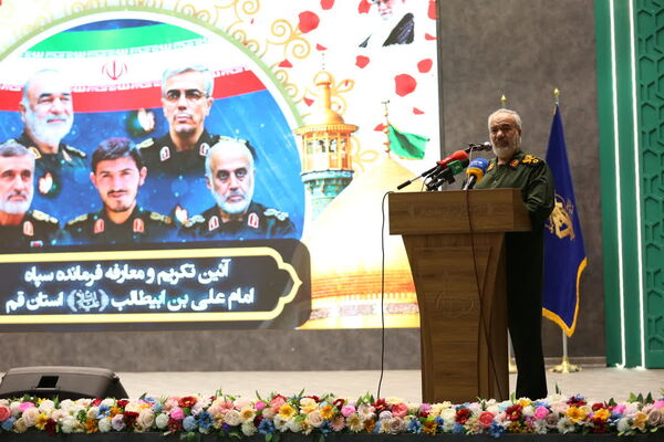 مراسم تکریم و معارفه فرمانده سپاه استان قم