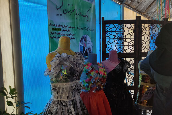 نمایشگاه آثار هنری هنرستان‌ها به‌مناسبت هفته مشاغل 