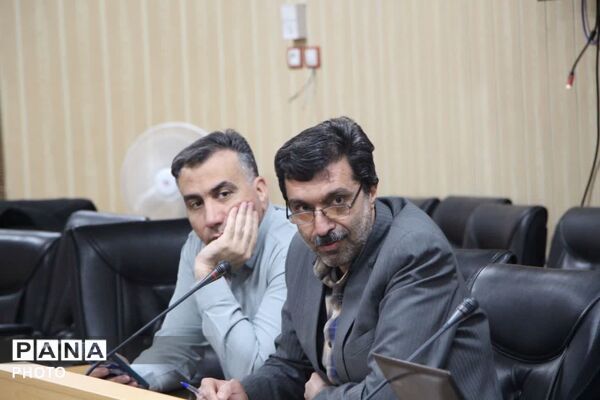 برگزاری اولین جلسه طرح «با انرژی ها» برای مدیریت مصرف انرژی در مدارس یزد