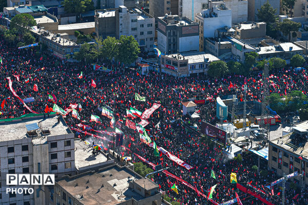تشییع پیکر رهبر شهید انقلاب در مشهد مقدس-۱
