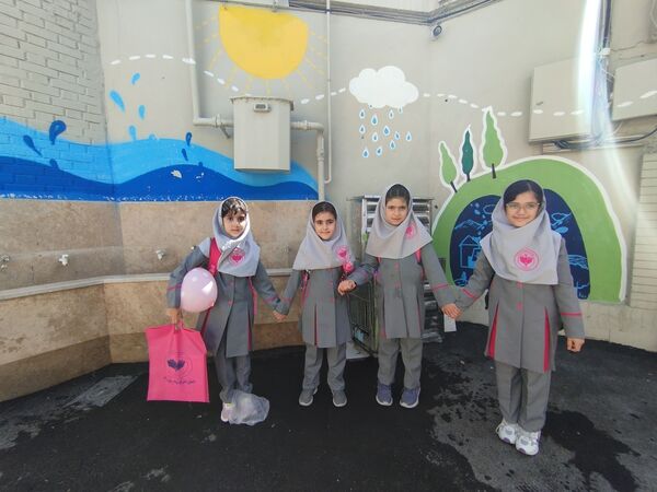 اغاز سال تحصیلی در دبستان دخترانه ربابه اکبرزاده