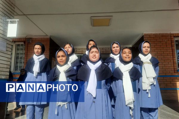  مراسم میلاد حضرت زینب (س)در مدرسه مهرآیین بهارستان دو