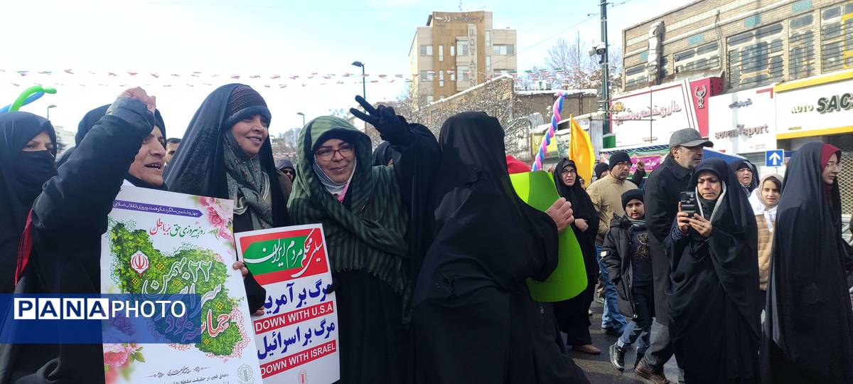 مردم مشهد بار دیگر میهن دوستی خود را به عالمیان نشان دادند