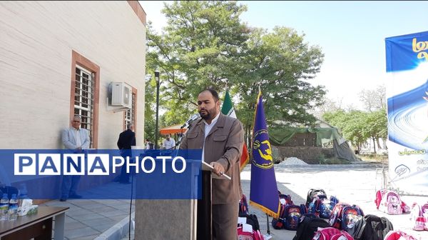 رزمایش توزیع ۵۵ هزار سبد تحصیلی در استان خراسان رضوی 