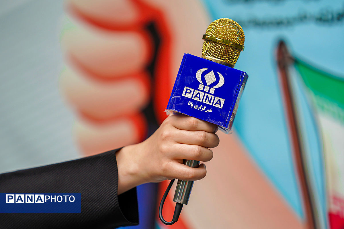 عقبه ای که با قد کوچکش جلو را خوب می‌بیند!