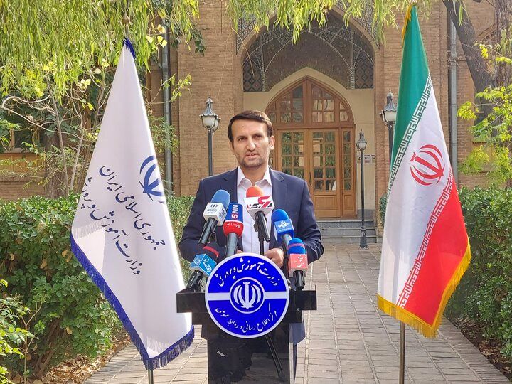 احکام رتبه‌بندی ۱۰۰ هزار معلم بازنشسته اصلاح شد