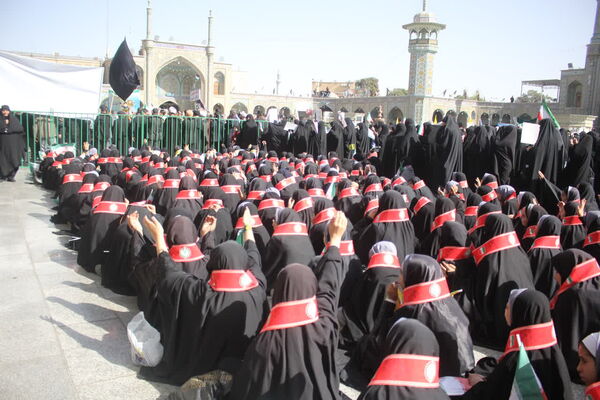 جلوه‌هایی از حضور حماسی دانش‌آموزان قم در راهپیمایی یوم الله ۱۳ آبان