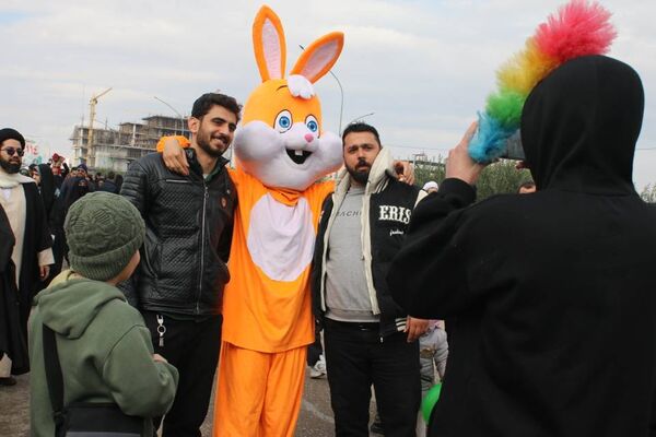 شادپیمایی خانوادگی جشن نیمه شعبان در قم